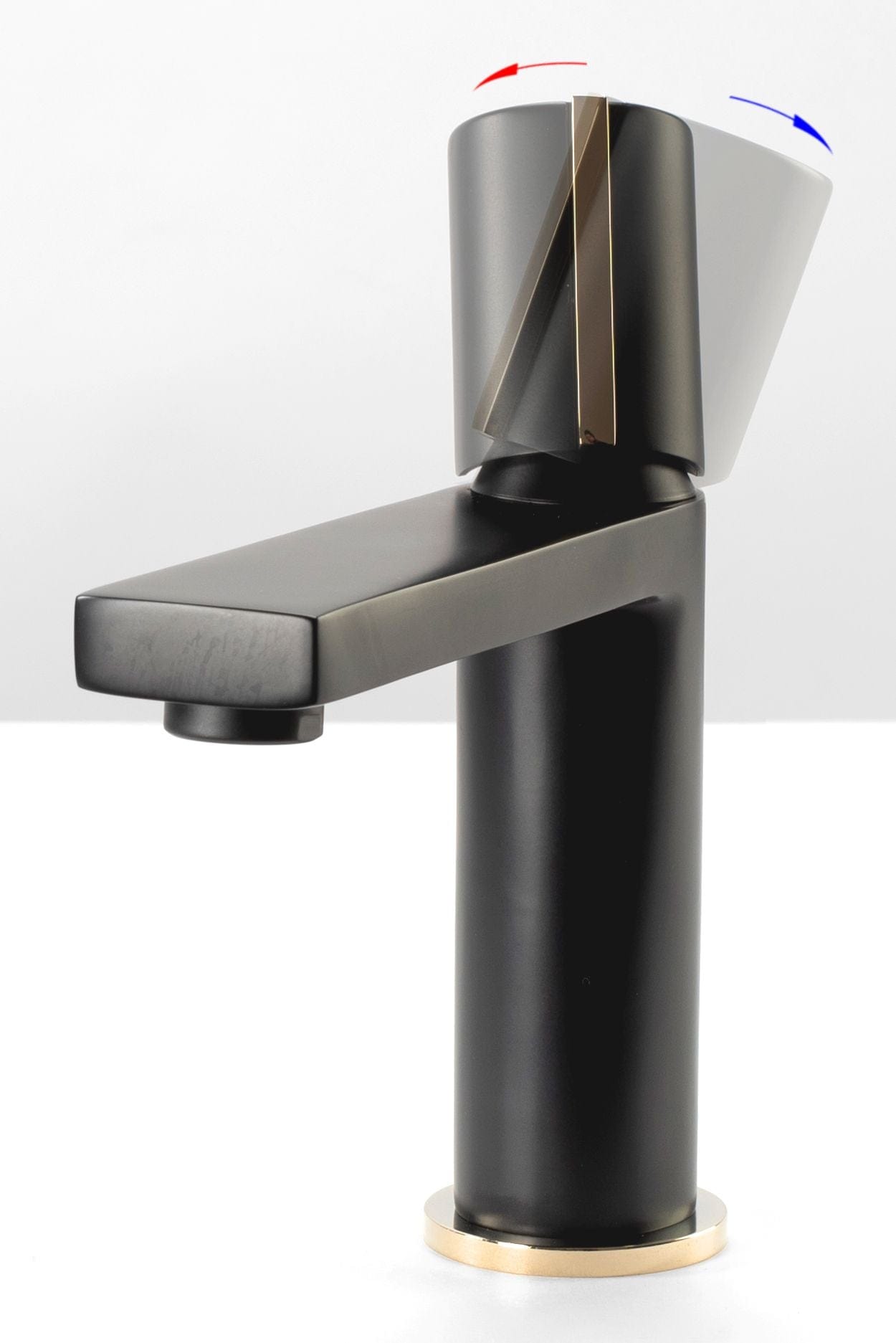 Baterie pentru lavoar Rea Low, negru mat cu auriu