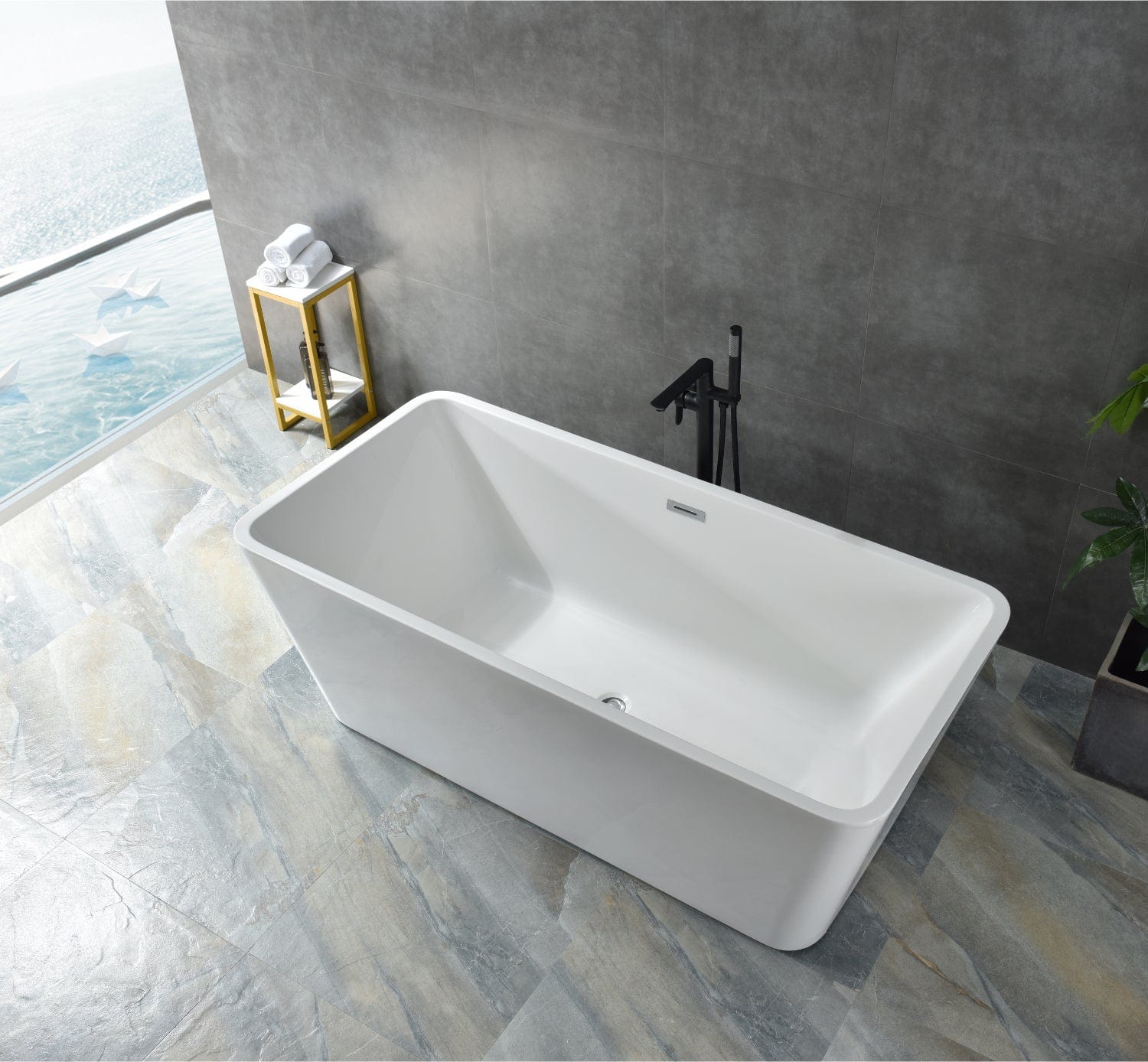 Cada baie freestanding, forma dreptunghiulara, 170 x 75 cm