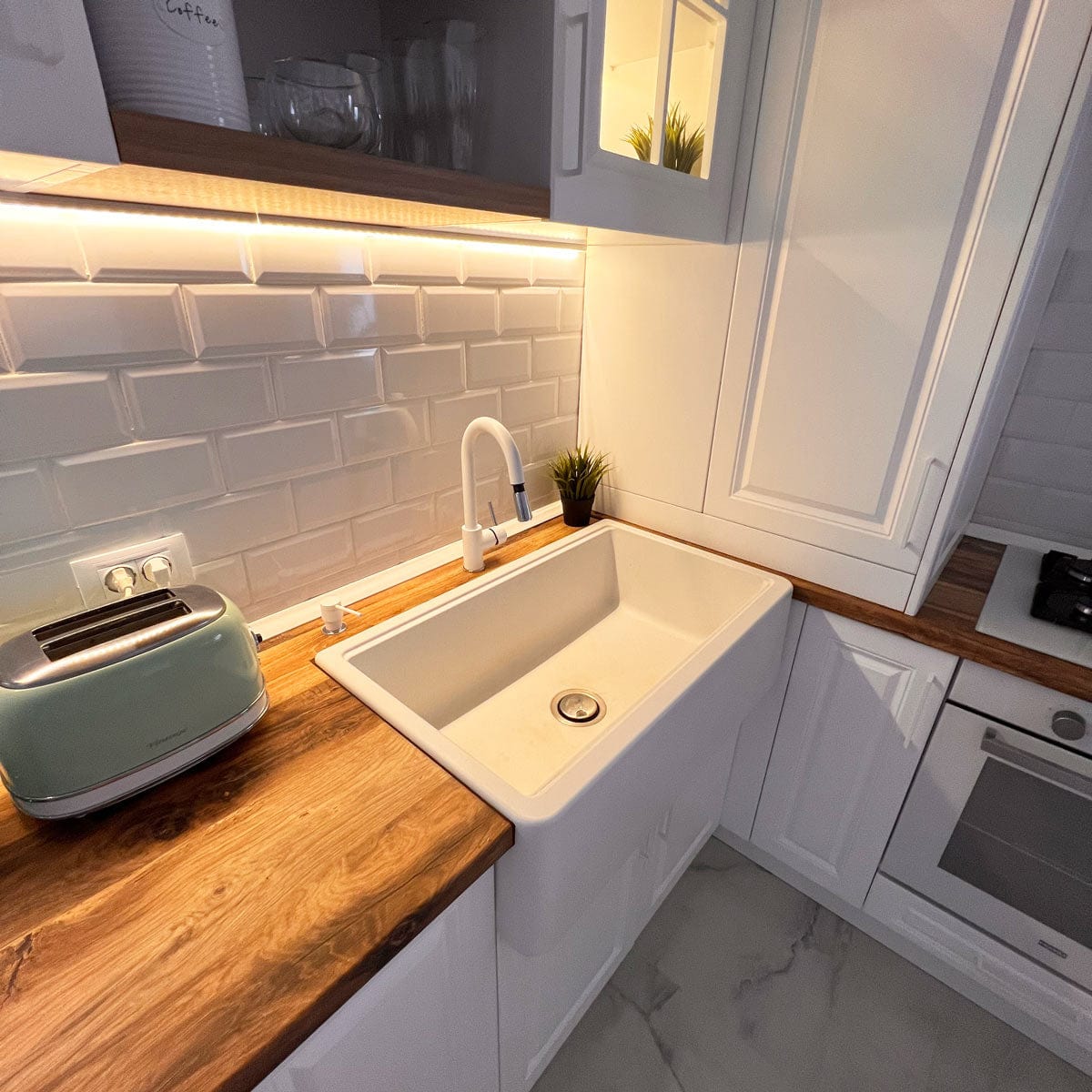 Chiuveta bucatarie granit reversibila Polar White + accesorii montaj, 838x520x240 mm, cod 6011