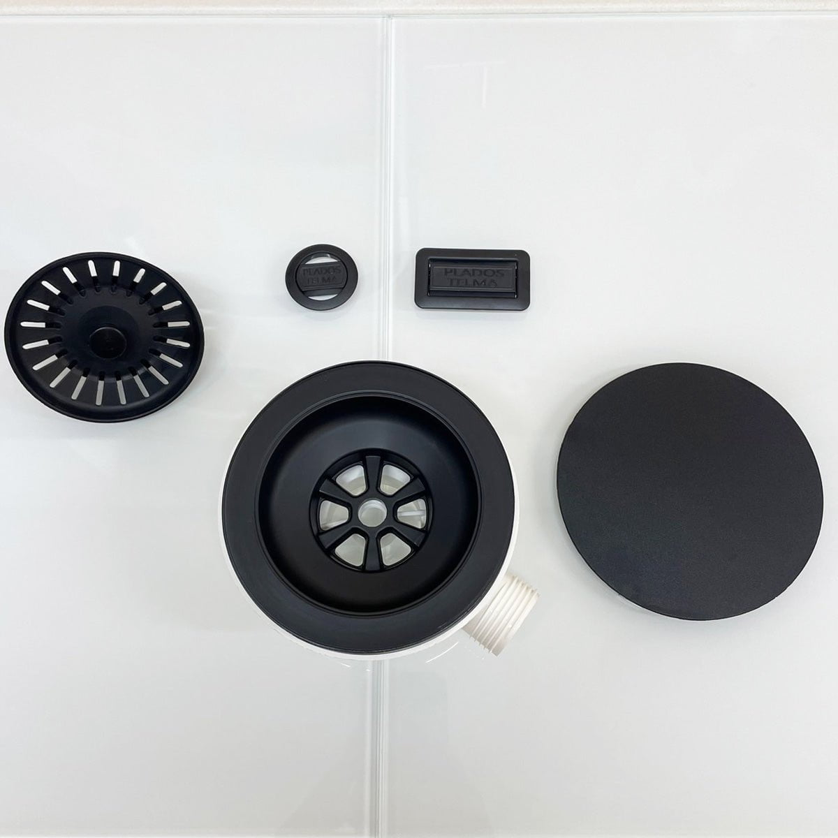 Kit de scurgere ventil si preaplin negru CookingAid Plados-Telma culoare Negru Intens / Full Black din PVC cu capac negru pentru chiuvete bucatarie cu o singura cuva Ø gaura 90mm Ø ventil 114mm