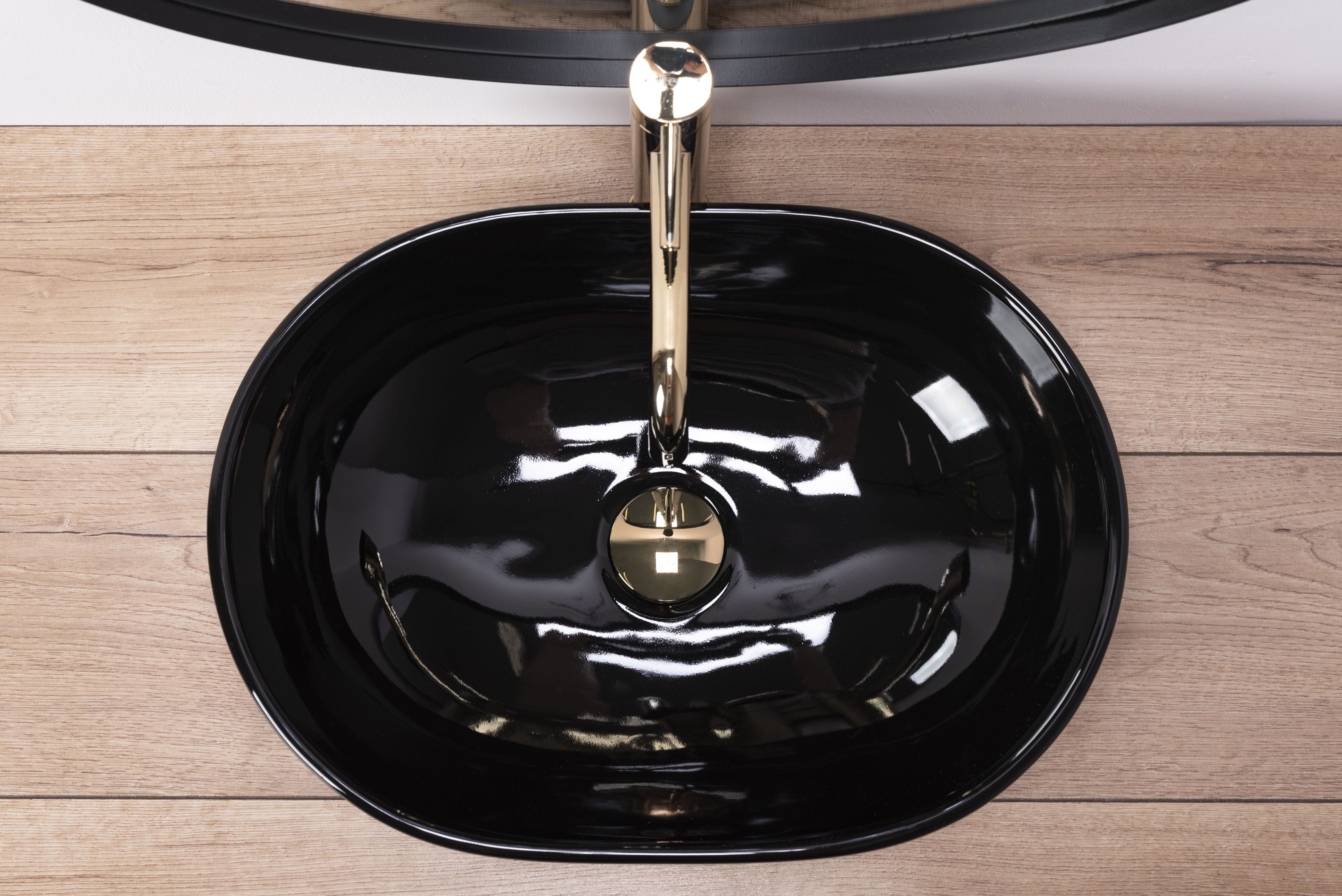 Lavoar ceramic pe blat Rea Amelia, 48 cm, negru lucios