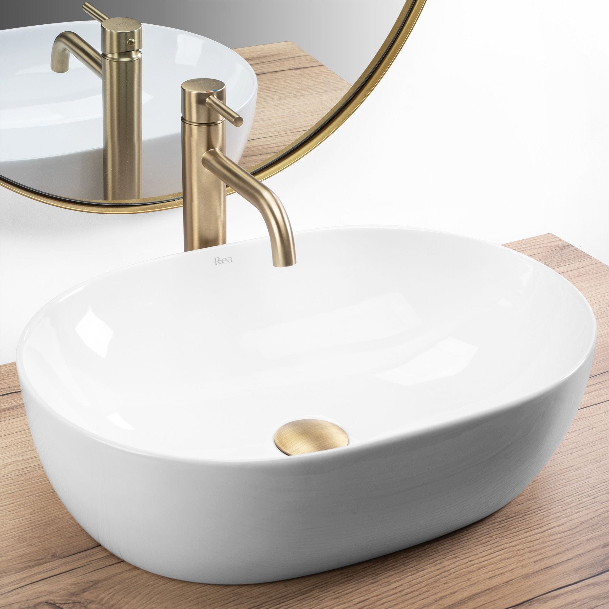 Lavoar ceramic pe blat Rea Lisa, 49 cm, alb