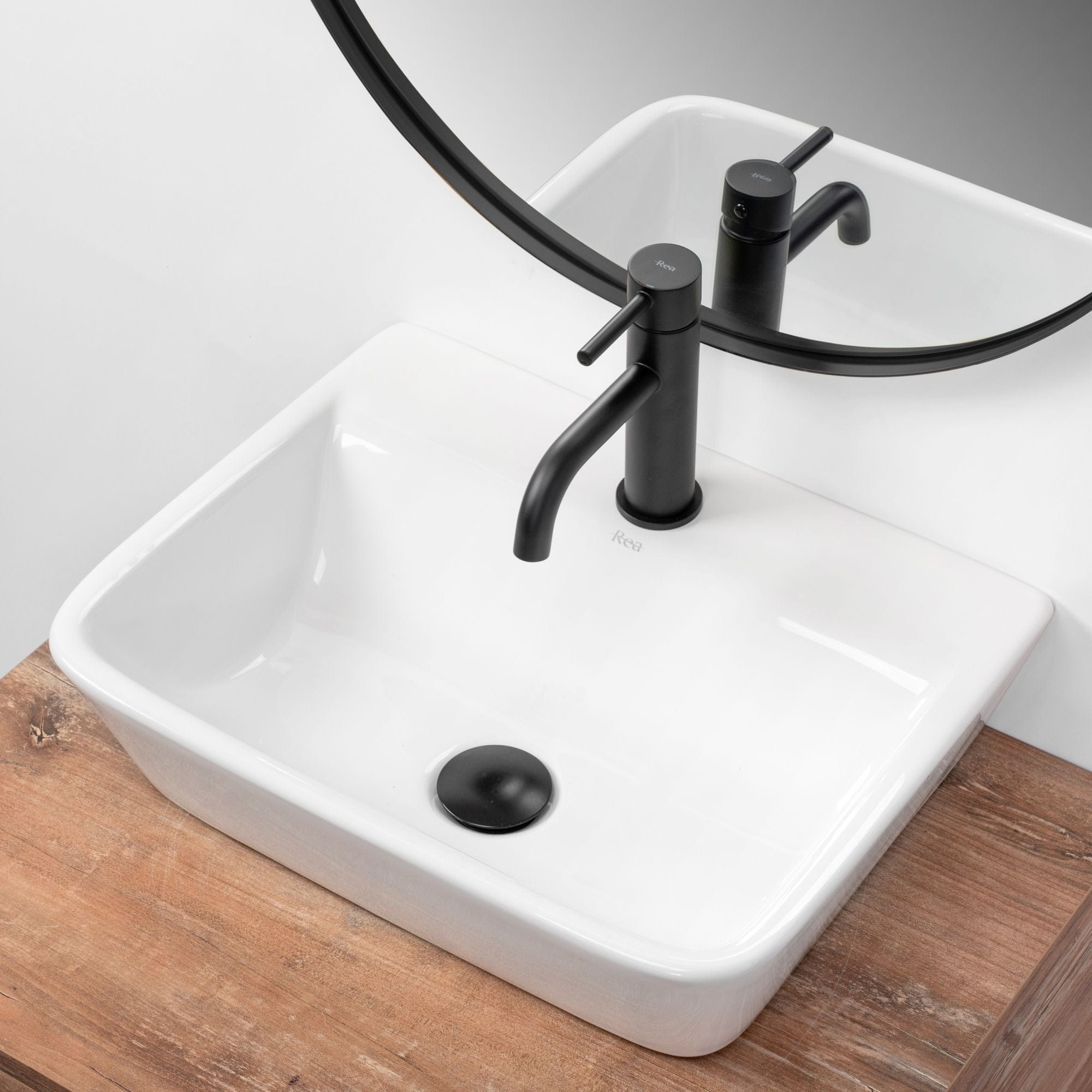 Lavoar ceramic pe blat Rea Remi, 45.5 cm, alb