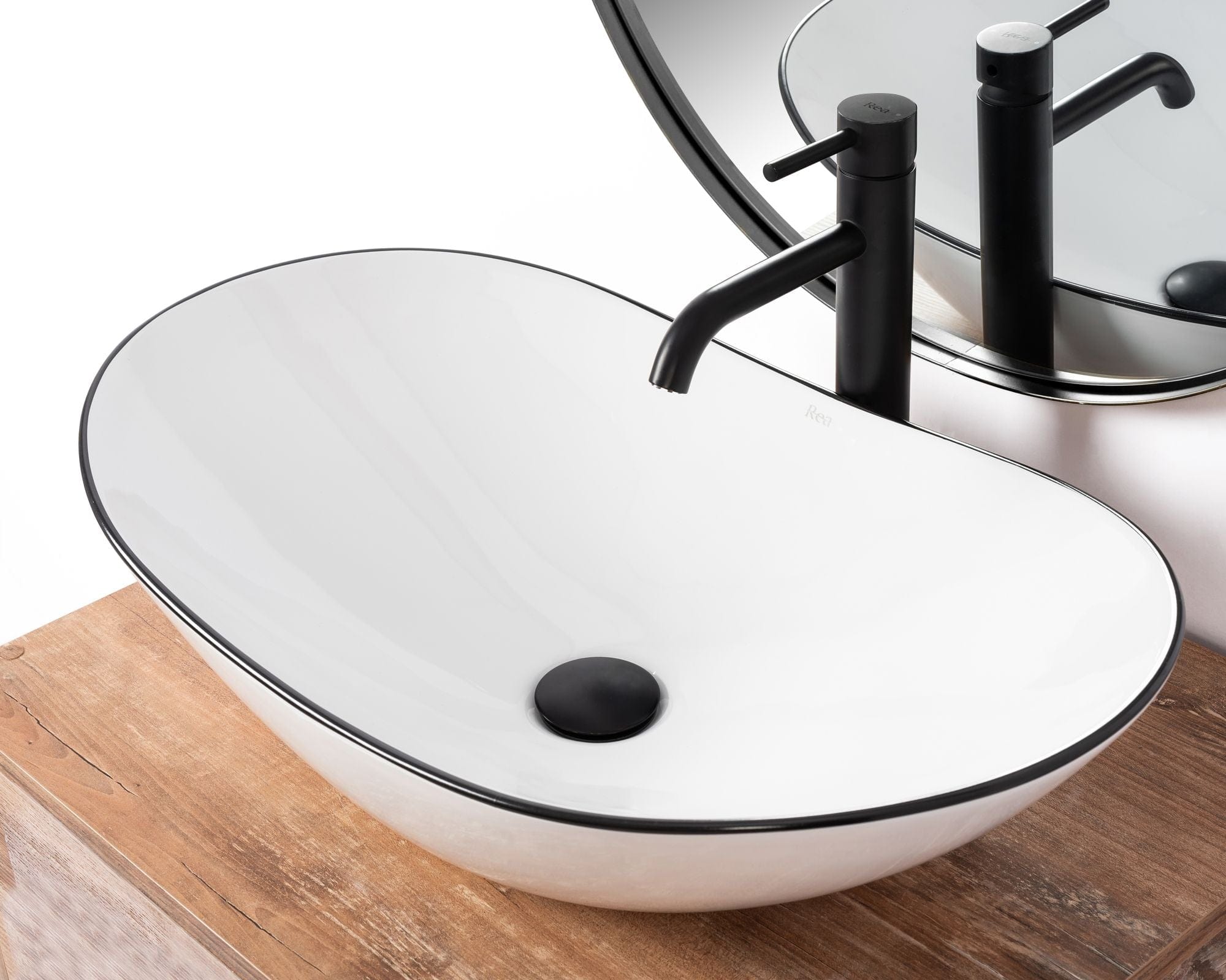 Lavoar ceramic pe blat Rea Royal, 62.5 cm, alb