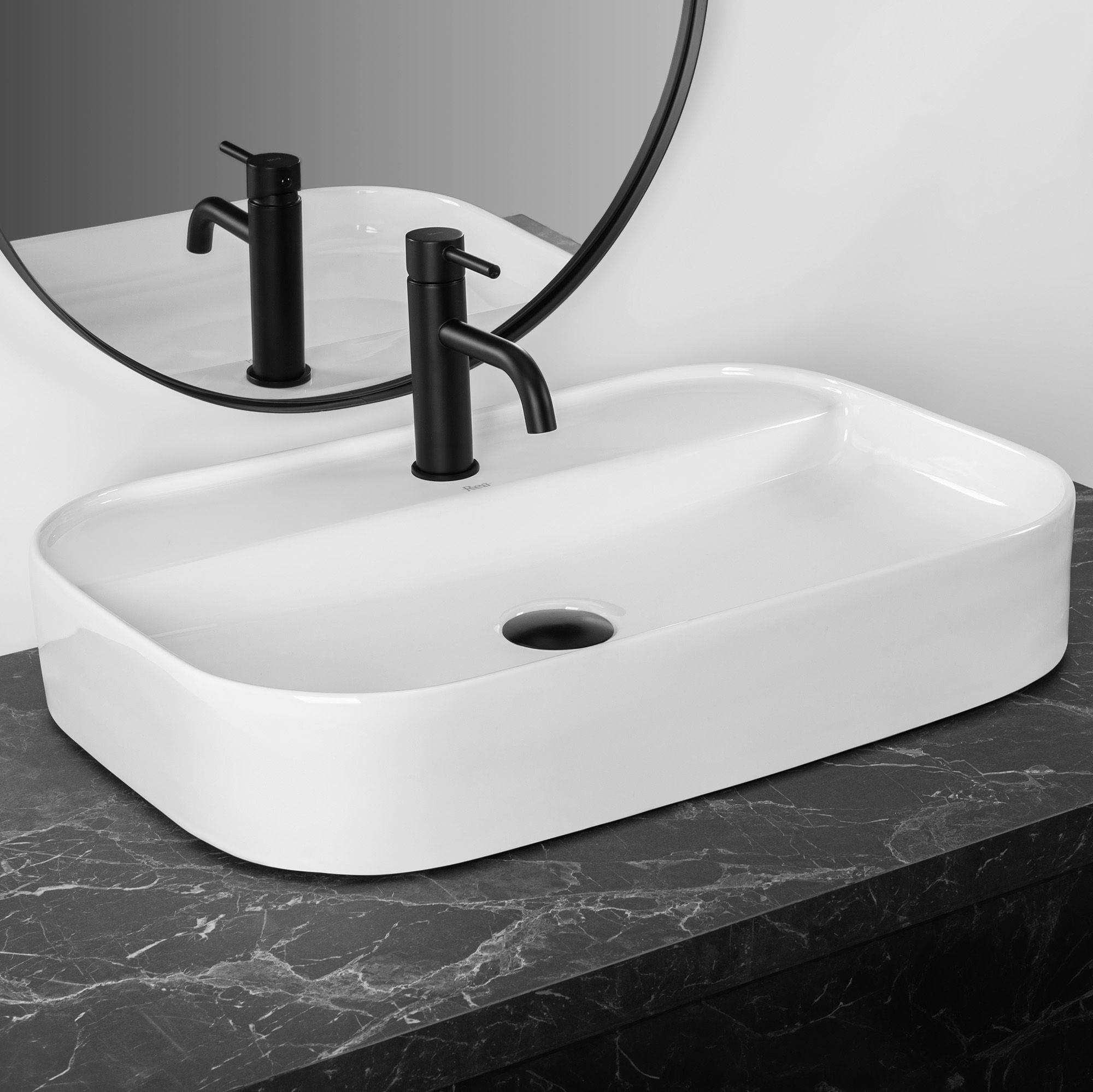 Lavoar ceramic pe blat Rea Verona, 65 cm, alb