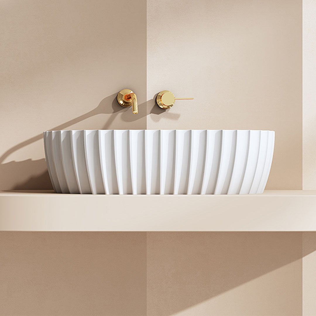 Lavoar de baie, pe blat, 600x350x160 mm, dreptunghiular cu margini rotunjite, cu riflaje, din compozit, alb mat, MonBlari