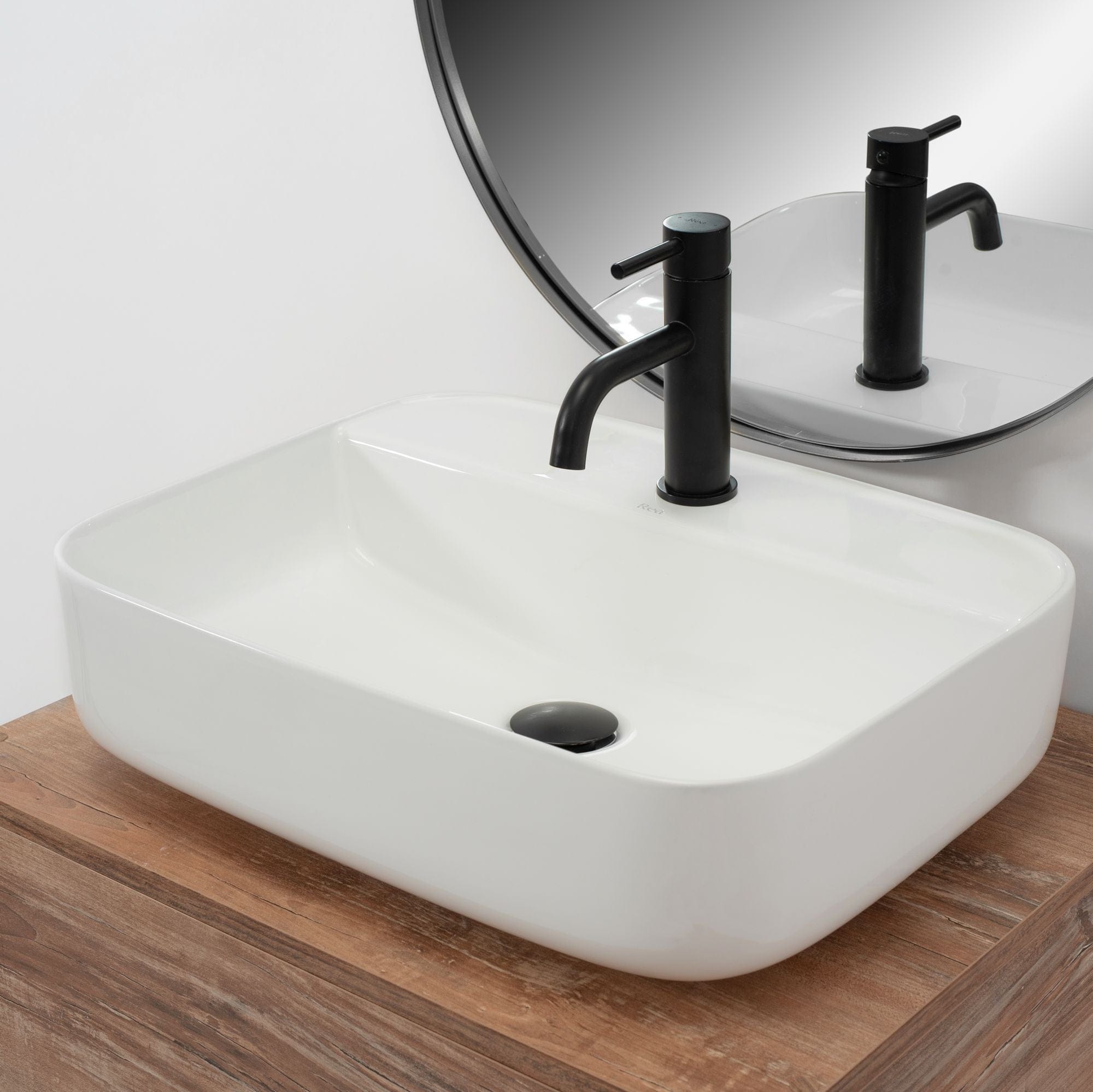 Lavoar pe blat ceramic Rea Martina  , latime de 41 cm,  alb