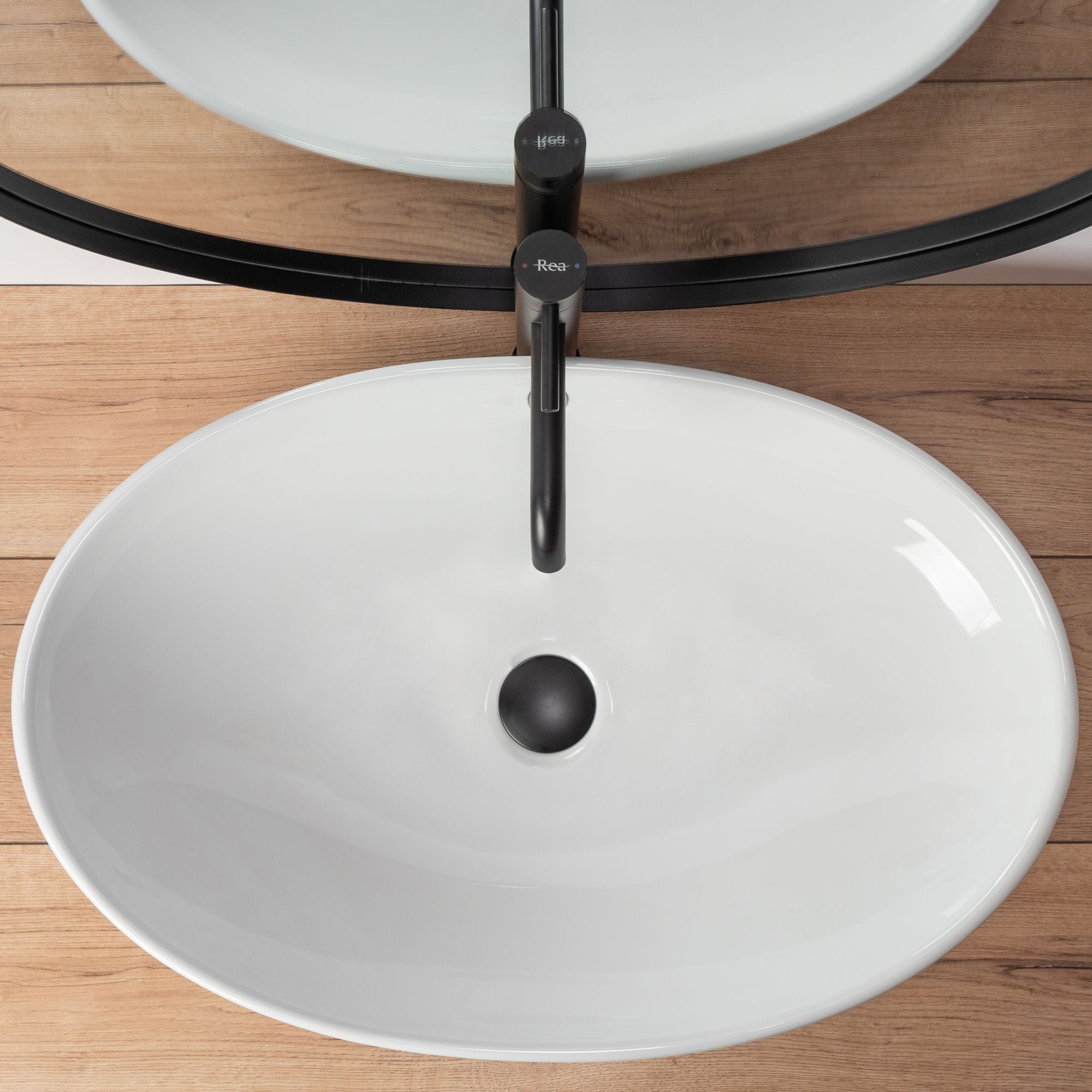 Lavoar pe blat ceramic Rea Olga  , latime de 41.5 cm,  alb