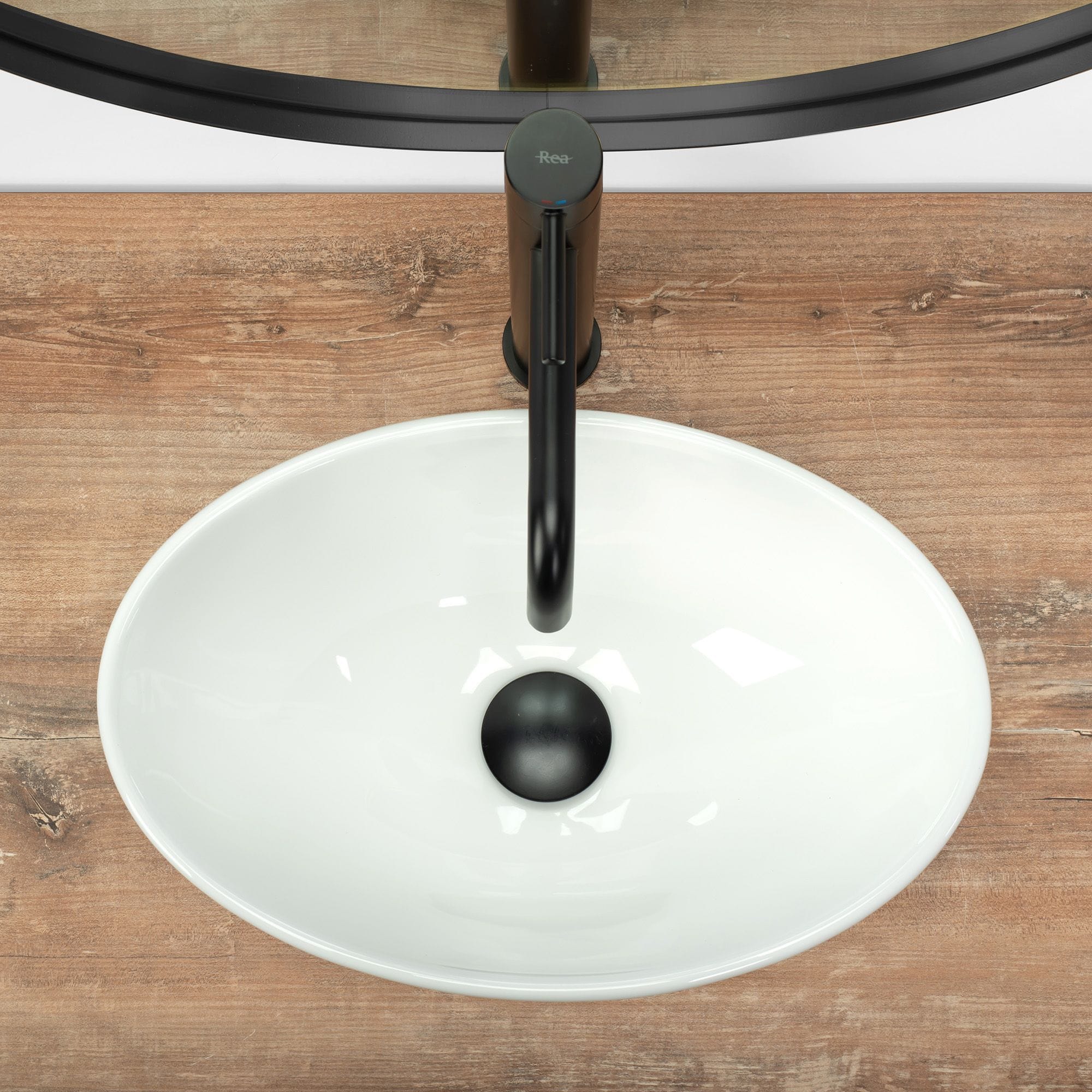 Lavoar pe blat ceramic Rea Pamela Mini  , latime de 27 cm,  alb