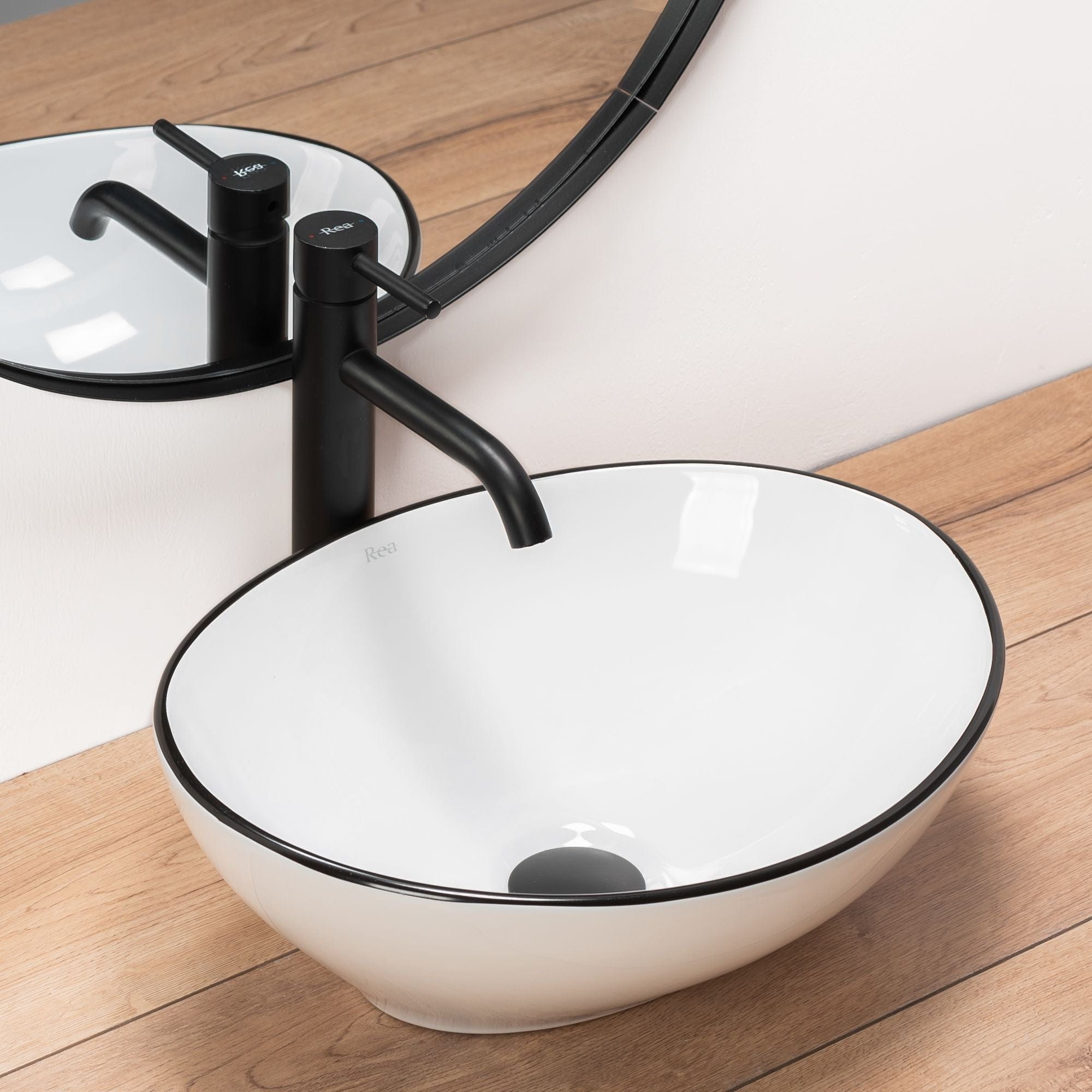 Lavoar pe blat ceramic Rea Sofia Black Edge  , latime de 34.5 cm,  alb
