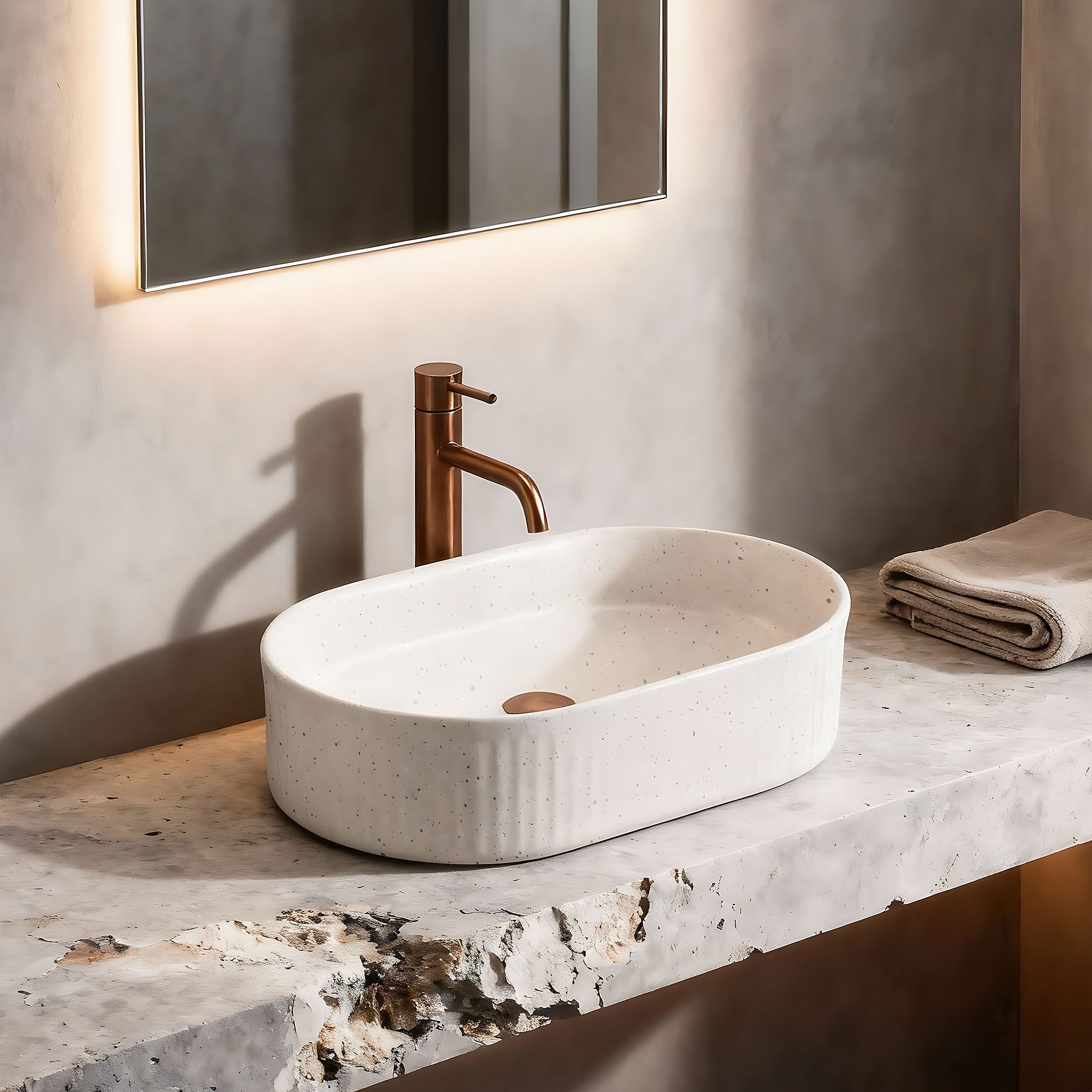Lavor de baie, pe blat, oval, 49 cm, imitatie piatra bej mat, Rea