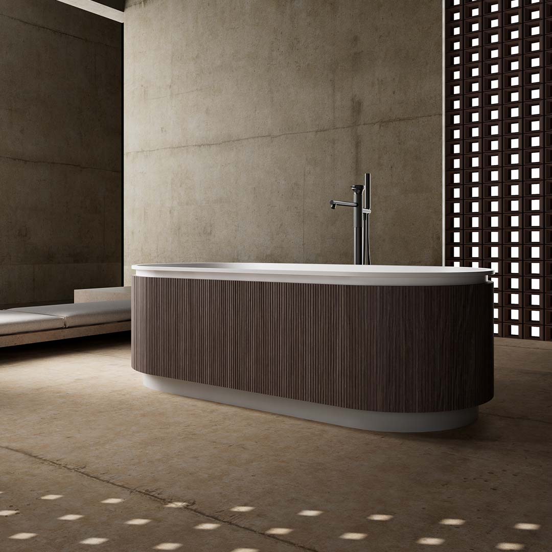 Set baie, cada de 170 cm freestanding cu lavoar pe blat, din compozit si lemn, alb mat cu lemn stejar, MonBlari