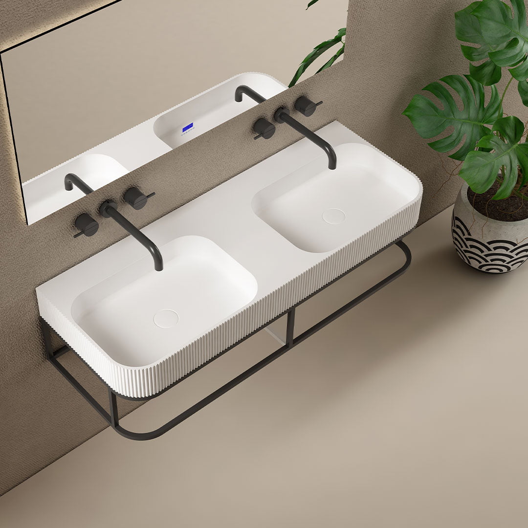 Set baie, cada freestanding de 170 cm si lavoar incastrat cu structura metalica, din compozit, alb mat, MonBlari