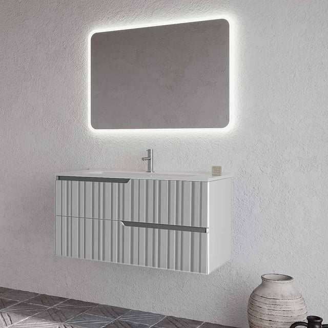 Set mobilier baie suspendat alb mat cu lavoar alb și oglindă, 100 cm, cu riflaje Plissetatto, SaviniDue Winter