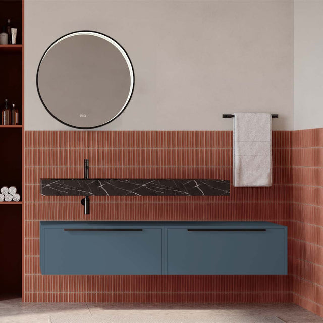 Set mobilier baie suspendat albastru mat cu lavoar imitație marmura neagra și oglindă, 160 cm, SaviniDue Iconica
