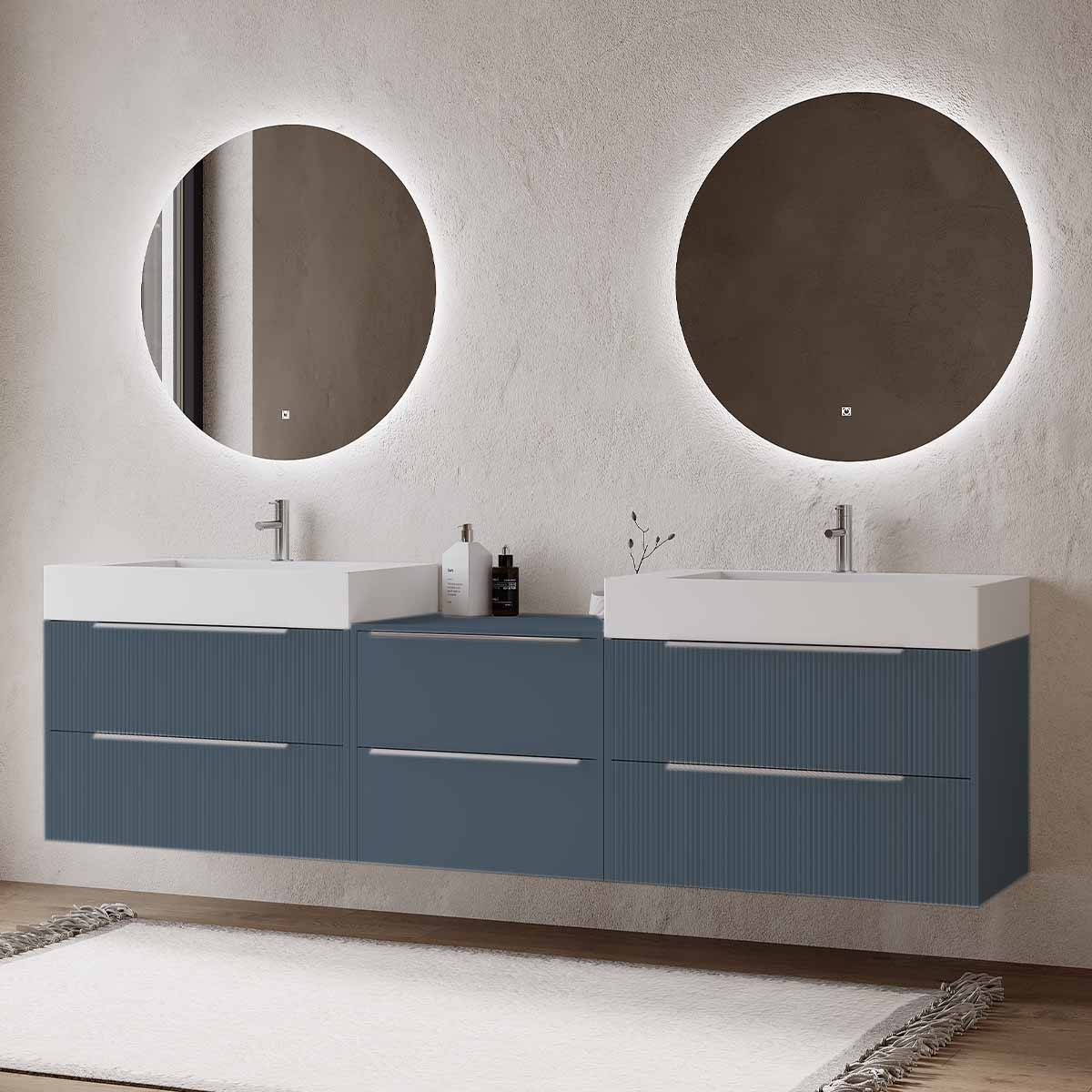 Set mobilier baie suspendat albastru mat, lavoar dublu alb mat pe blat și 2 oglinzi, cu riflaje Cannetatto, 220 cm, SaviniDue Iconica