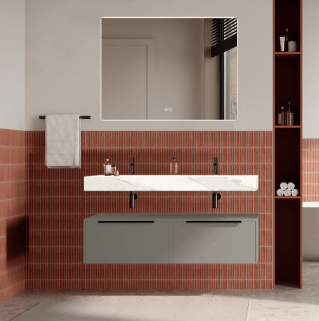 Set mobilier baie suspendat bej, lavoar alb si oglinda, manere negre, 120 cm, SaviniDue Iconica