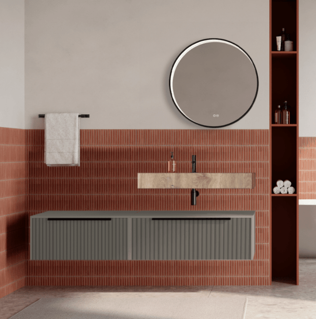 Set mobilier baie suspendat bej, riflaje Cannetatto, lavoar imitatie lemn si oglinda rotunda, manere negre, 140 cm, SaviniDue Iconica