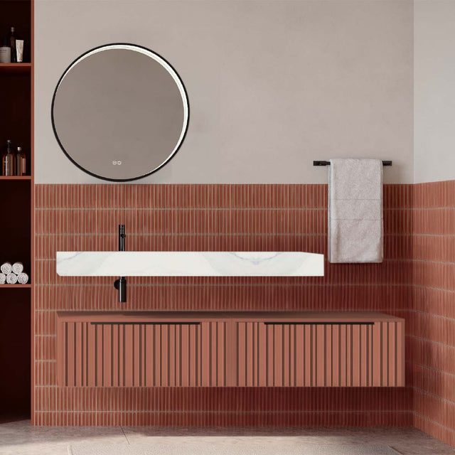 Set mobilier baie suspendat caramiziu mat cu lavoar imitație marmura alba și oglindă, cu riflaje Plissetatto, 160 cm, SaviniDue Iconica