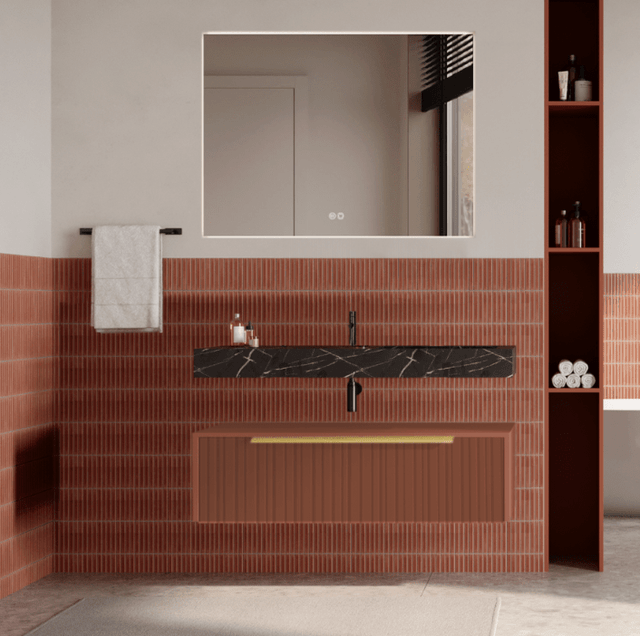 Set mobilier baie suspendat caramiziu, riflaj Plissetatto, lavoar negru și oglinda, manere aurii, 100 cm, SaviniDue Iconica