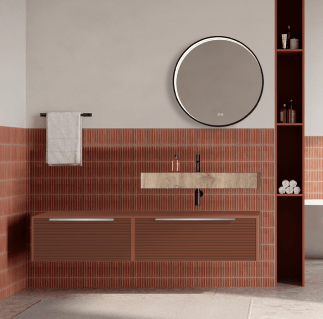 Set mobilier baie suspendat caramiziu, riflaje Dogato, lavoar imitatie lemn si oglinda rotunda, manere otel inoxidabil, 140 cm, SaviniDue Iconica