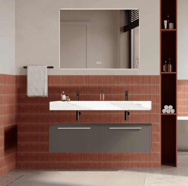 Set mobilier baie suspendat gri cenusiu, lavoar alb si oglinda, manere crom, 120 cm, SaviniDue Iconica