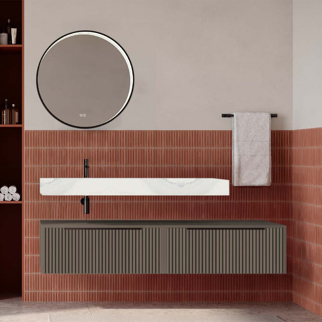 Set mobilier baie suspendat gri cenusiu mat cu lavoar imitație marmura alba și oglindă, cu riflaje cannetatto, 160 cm, SaviniDue Iconica