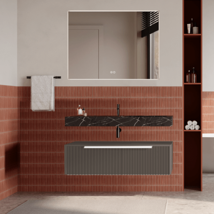 Set mobilier baie suspendat gri cenusiu, riflaje Cannetatto, lavoar negru și oglinda, manere albe, 100 cm, SaviniDue Iconica