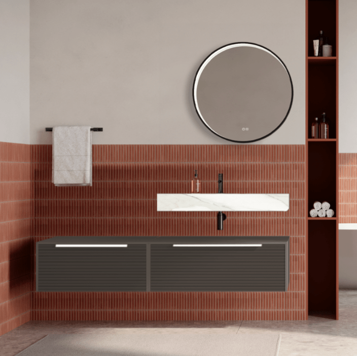 Set mobilier baie suspendat gri cenusiu, riflaje Dogato, lavoar alb si oglinda rotunda, manere albe, 140 cm, SaviniDue Iconica