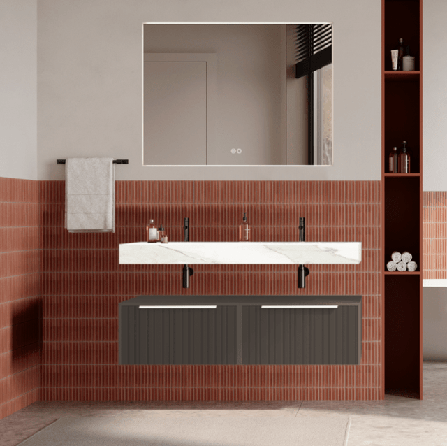 Set mobilier baie suspendat gri cenusiu, riflaje Plissetatto, lavoar alb si oglinda, manere albe, 120 cm, SaviniDue Iconica