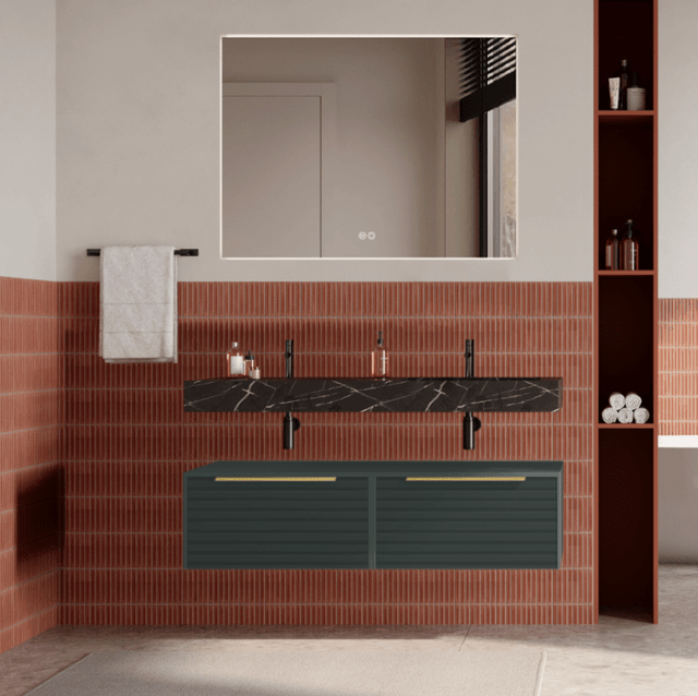 Set mobilier baie suspendat verde italia, riflaje Dogato, lavoar negru și oglinda, manere aurii, 120 cm, SaviniDue Iconica