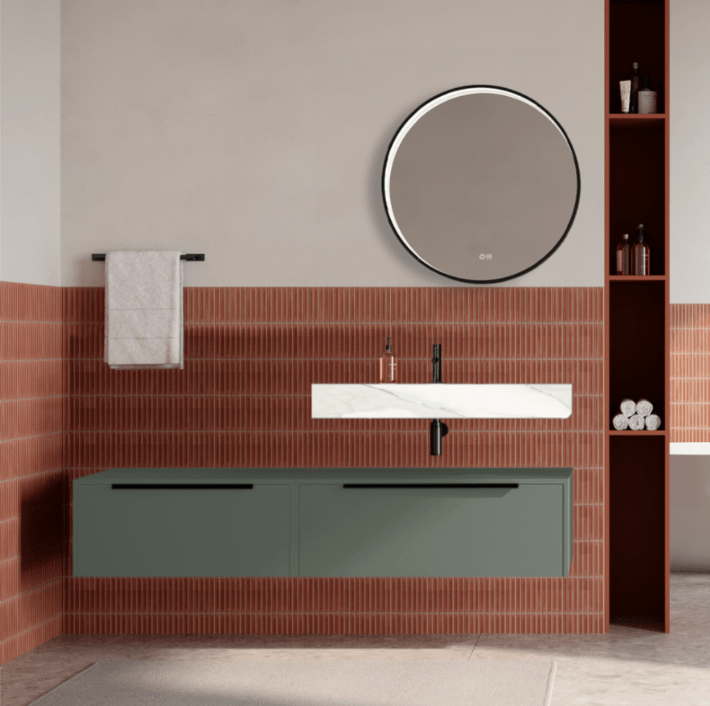 Set mobilier baie suspendat verde salvie, lavoar alb si oglinda rotunda, manere negre, 140 cm, SaviniDue Iconica