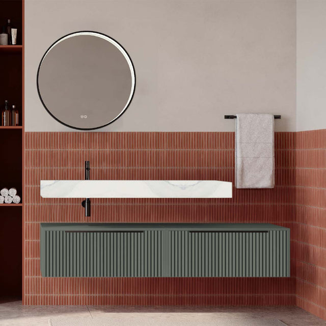 Set mobilier baie suspendat verde salvie mat cu lavoar imitație marmura alba și oglindă, cu riflaje cannetatto, 160 cm, SaviniDue Iconica